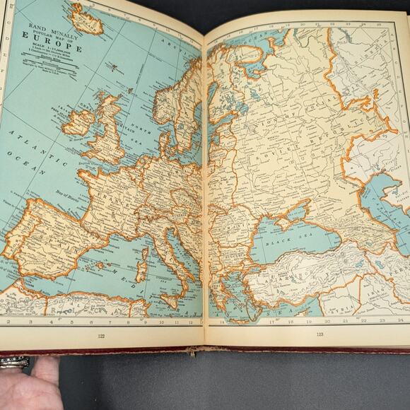 The Literary Digest 1931 Atlas of the World and Gazetteer Book Rand McNally Maps - Picture 10 of 15